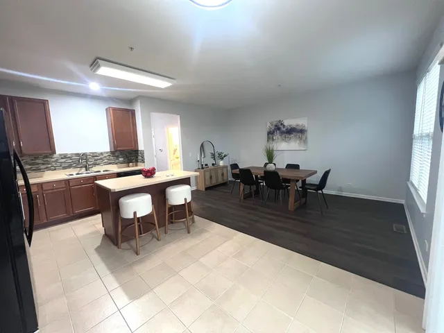 $375,000 | 56 Veneto Court, Streamwood, IL 60107