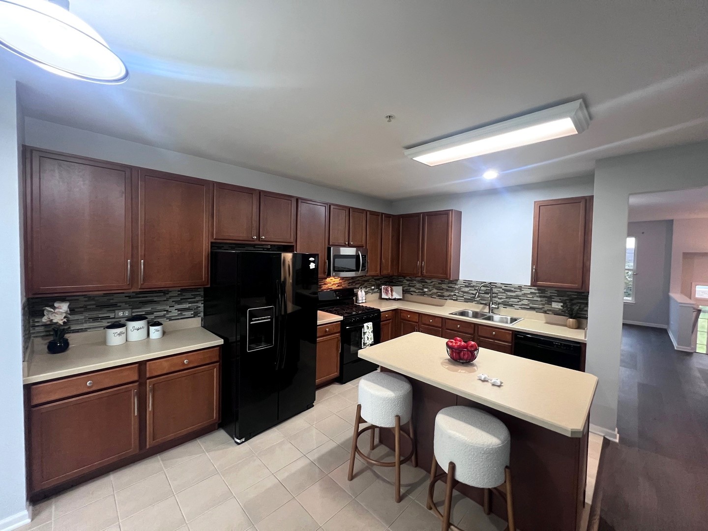 56 Veneto Court Streamwood, IL 60107 - Photo 17 of 54