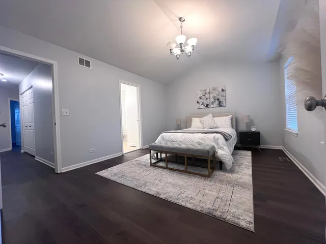 $375,000 | 56 Veneto Court, Streamwood, IL 60107