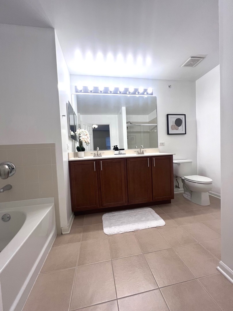 56 Veneto Court Streamwood, IL 60107 - Photo 28 of 54