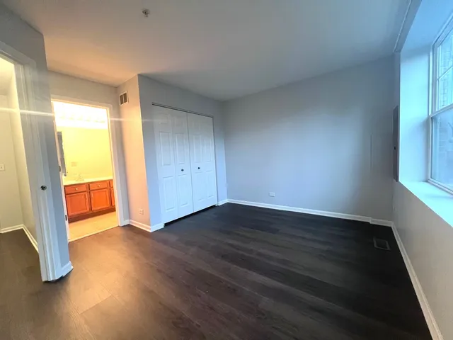 $375,000 | 56 Veneto Court, Streamwood, IL 60107