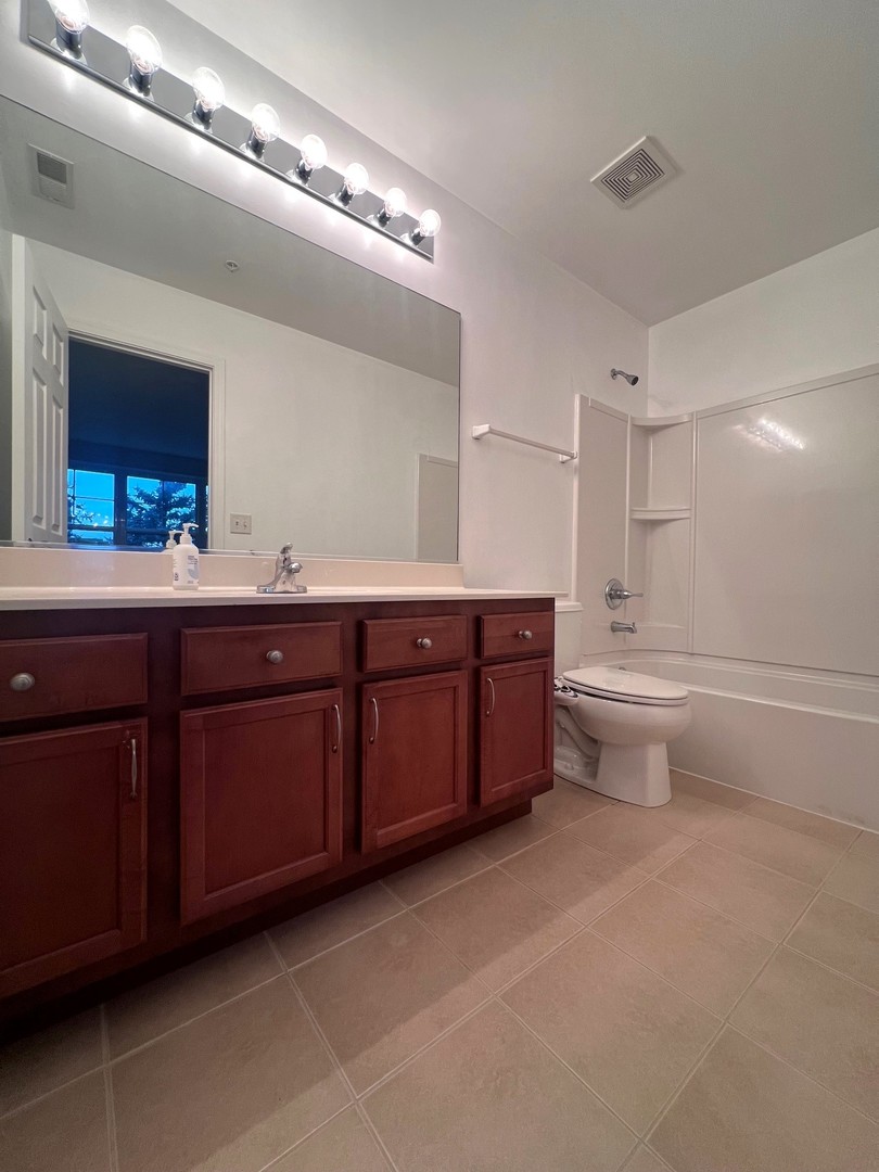 56 Veneto Court Streamwood, IL 60107 - Photo 46 of 54