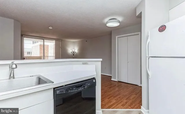 $3,000 | 1230 23rd Street Northwest, Unit 818, Washington, DC 20037