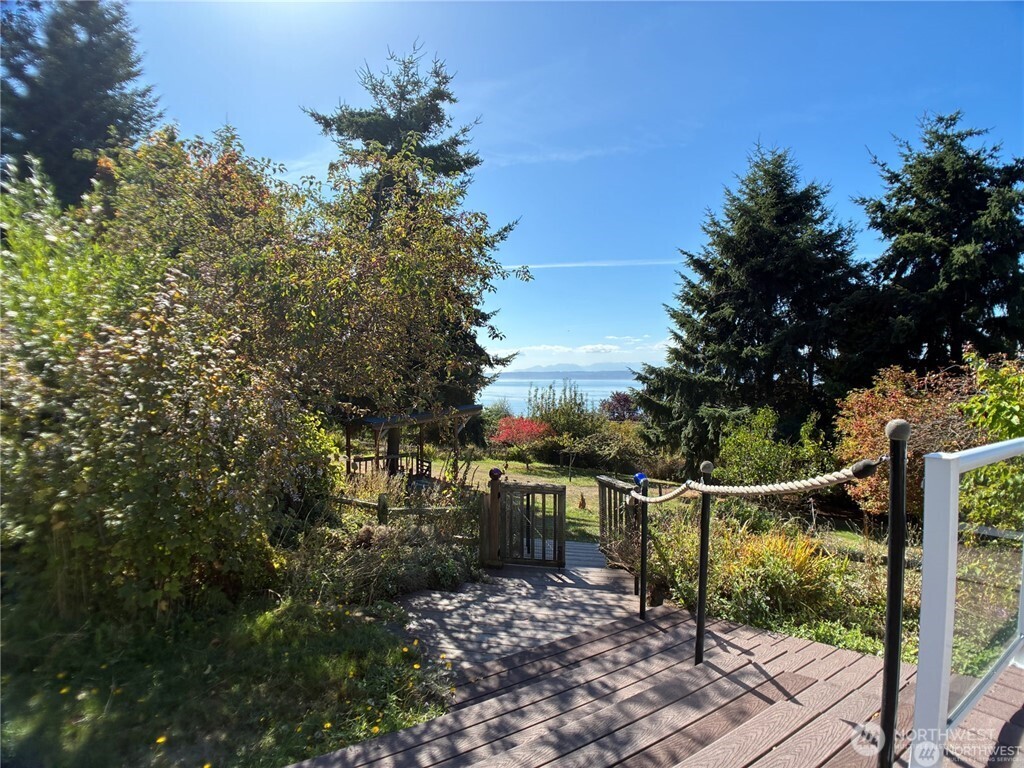 4957 Scurlock Road Freeland, WA 98249 - Photo 3 of 20
