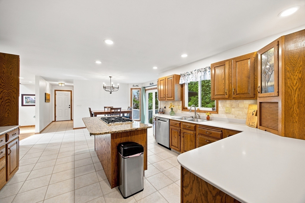 54 Blueberry Ridge Westfield, MA 01085 - Photo 19 of 41 Gallery Image 19