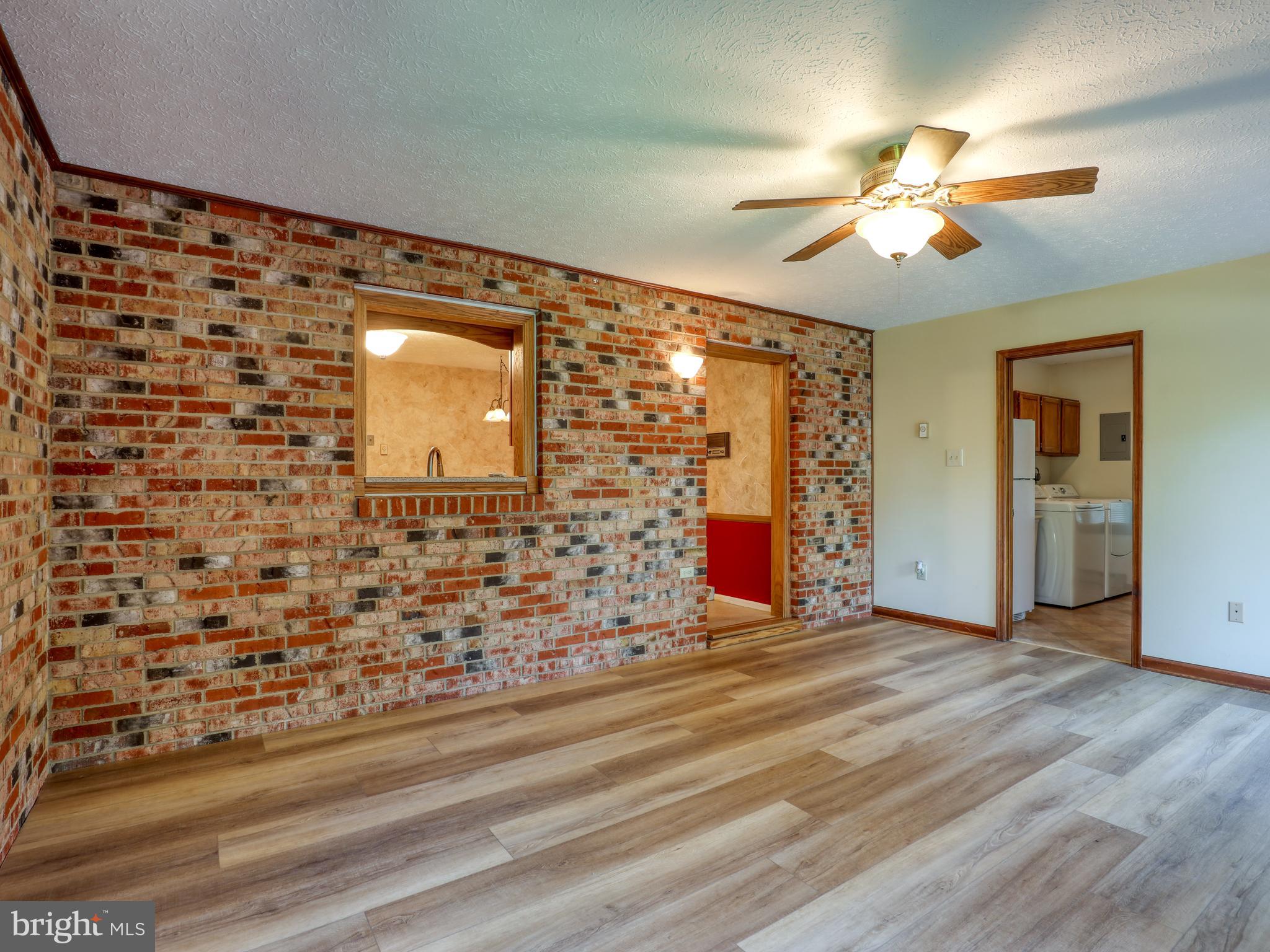 104 Forest Ridge Road Winchester, VA 22602 - Photo 12 of 46 Family room off the Kitchen