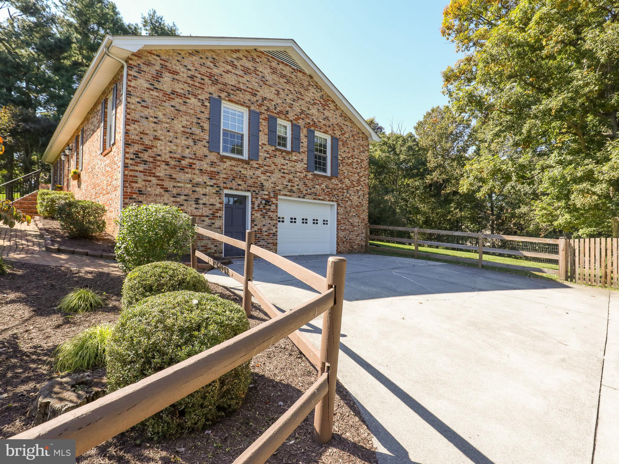 104 Forest Ridge Road Winchester, VA 22602 - Photo 40 of 46 Side load garage