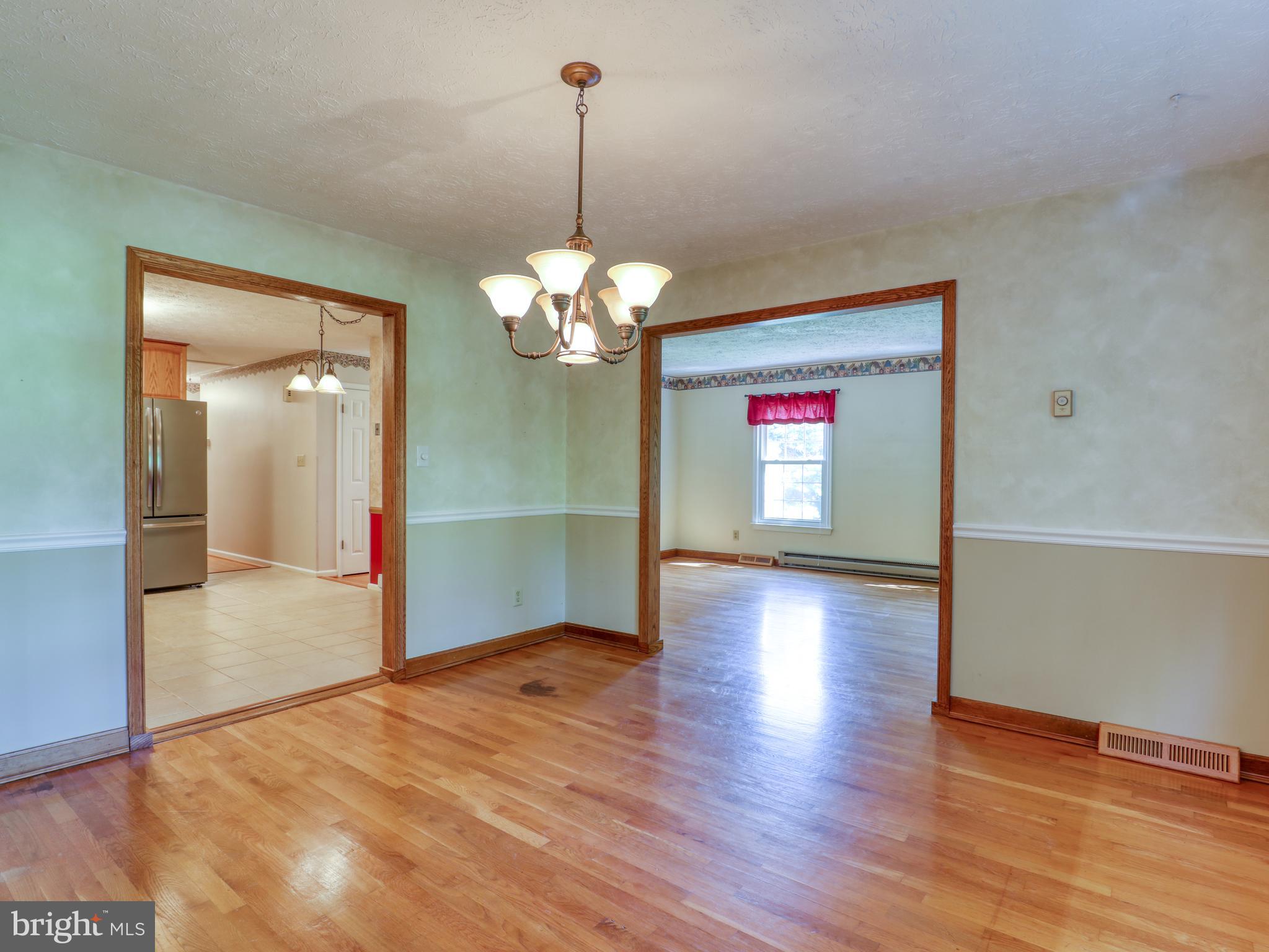 104 Forest Ridge Road Winchester, VA 22602 - Photo 8 of 46 Dining room