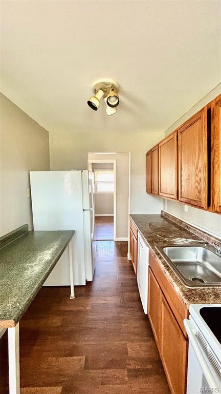 204 Tay Road St. Louis, MO 63137 - Photo 3 of 16