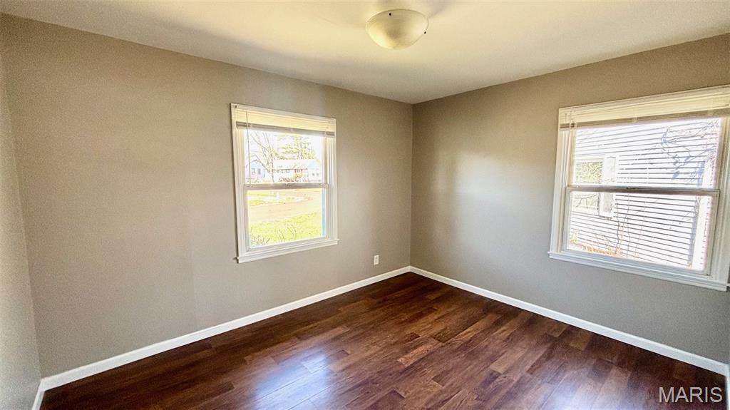 204 Tay Road St. Louis, MO 63137 - Photo 10 of 16