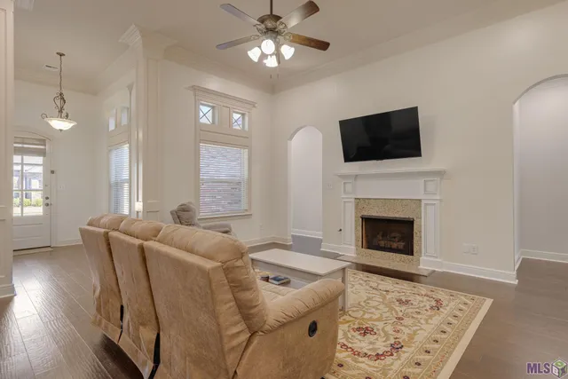 $2,625 | 100 Flora Springs, Youngsville, LA 70592