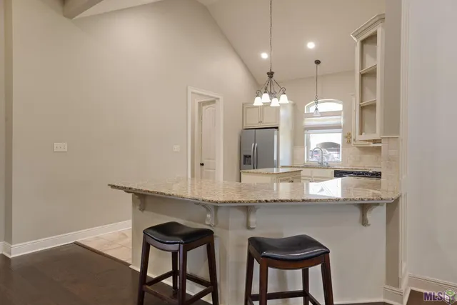 $2,625 | 100 Flora Springs, Youngsville, LA 70592