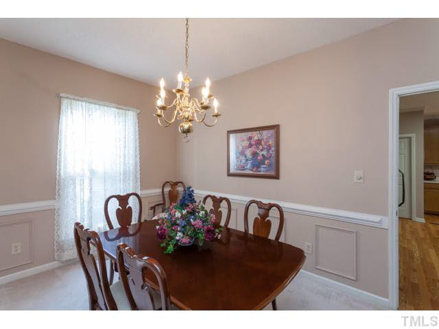5129 Fairmead Circle Raleigh, NC 27613 - Photo 6 of 25 Photo 6