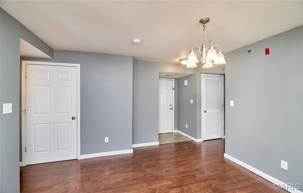6103 Spring Creek Lane O'Fallon, MO 63368 - Photo 8 of 31