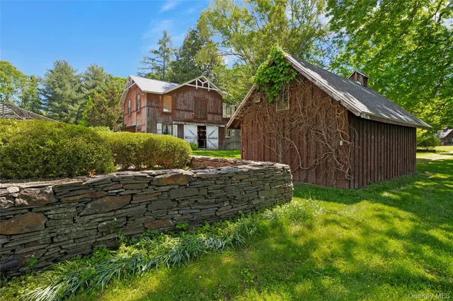 $1,950,000 | 202 Buckwheat Road, Hudson, NY 12534