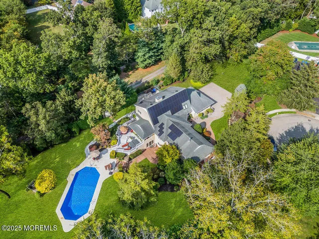 $1,475,000 | 528 Eagle Point Drive, Toms River, NJ 08753