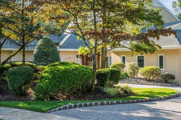 $1,475,000 | 528 Eagle Point Drive, Toms River, NJ 08753