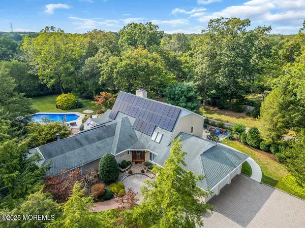 $1,475,000 | 528 Eagle Point Drive, Toms River, NJ 08753