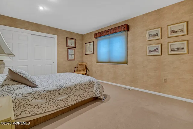 $1,475,000 | 528 Eagle Point Drive, Toms River, NJ 08753