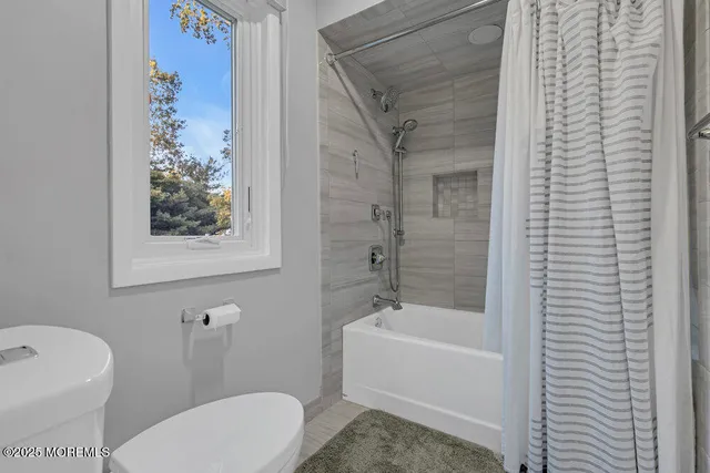 $1,475,000 | 528 Eagle Point Drive, Toms River, NJ 08753