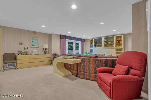 $1,475,000 | 528 Eagle Point Drive, Toms River, NJ 08753