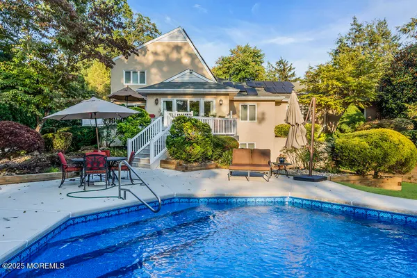 $1,475,000 | 528 Eagle Point Drive, Toms River, NJ 08753
