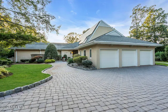 $1,475,000 | 528 Eagle Point Drive, Toms River, NJ 08753