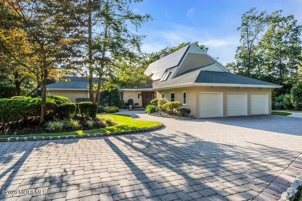 $1,475,000 | 528 Eagle Point Drive, Toms River, NJ 08753