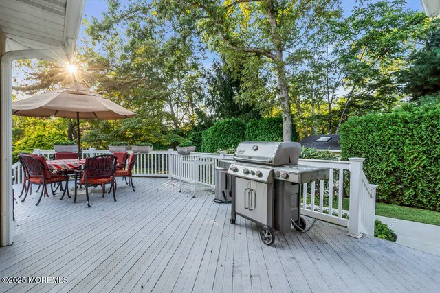 $1,475,000 | 528 Eagle Point Drive, Toms River, NJ 08753