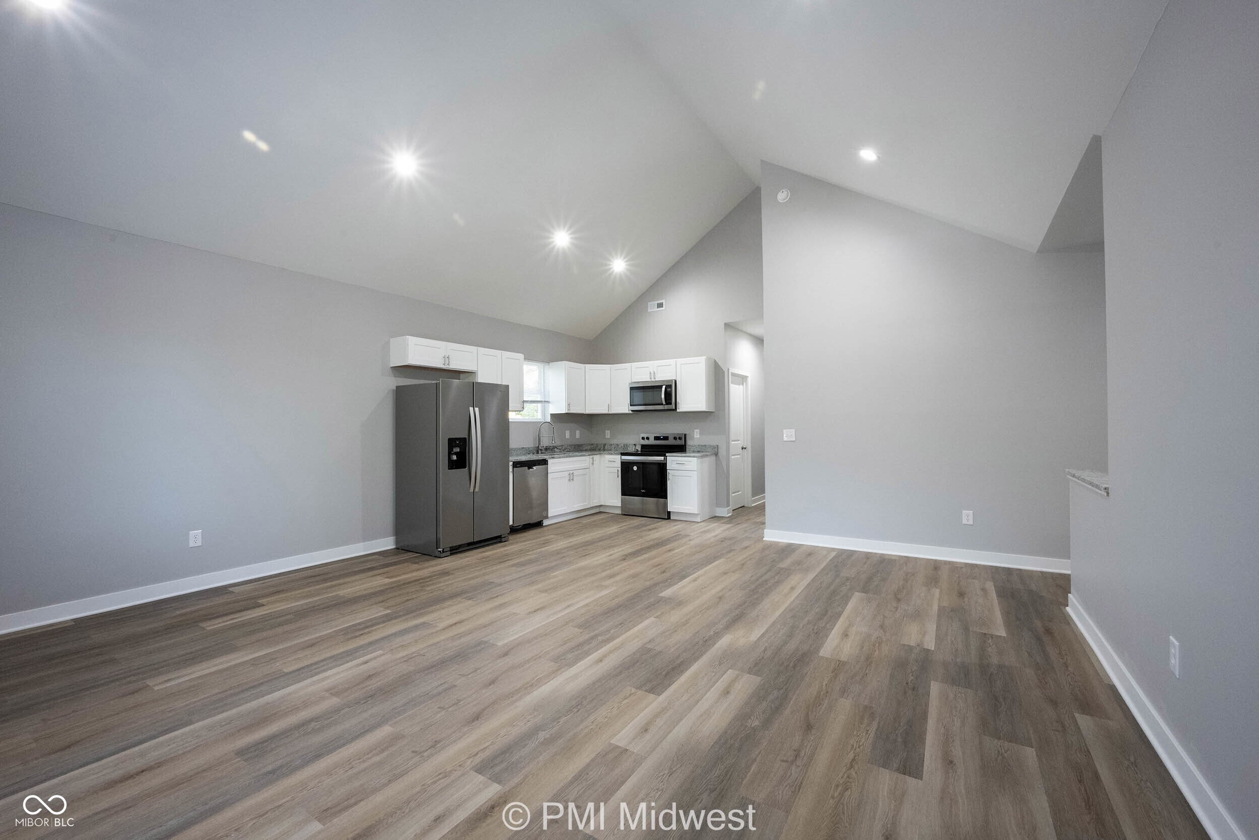 1250 Herbert Street, Unit B Indianapolis, IN 46202 - Photo 4 of 29