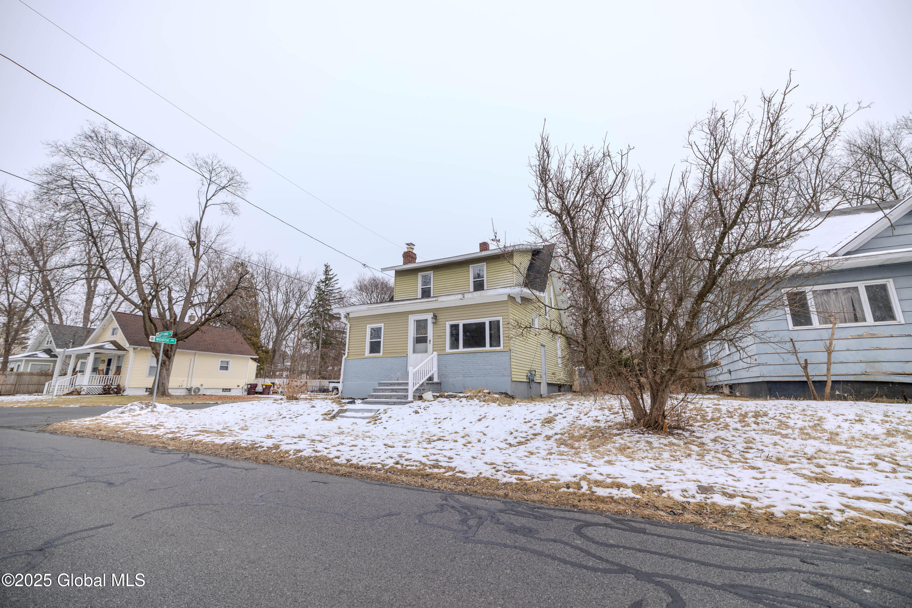 134 Gifford Road Schenectady, NY 12304 - Photo 4 of 63 0S4A8370-Enhanced-NR