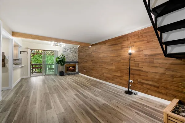 $2,700 | 2703 Meadowstone Court, Carrollton, TX 75006