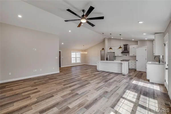 $550,500 | 3403 Weatherby Lane, Farmington, MO 63640