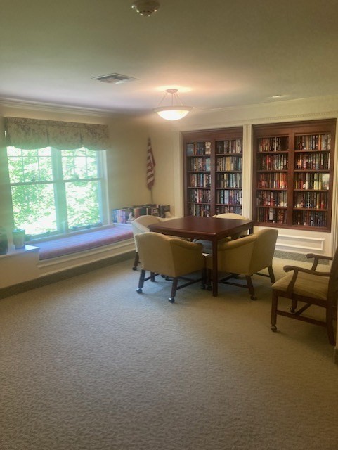 7 Crescent Way, Unit 307 Sturbridge, MA 01518 - Photo 4 of 13
