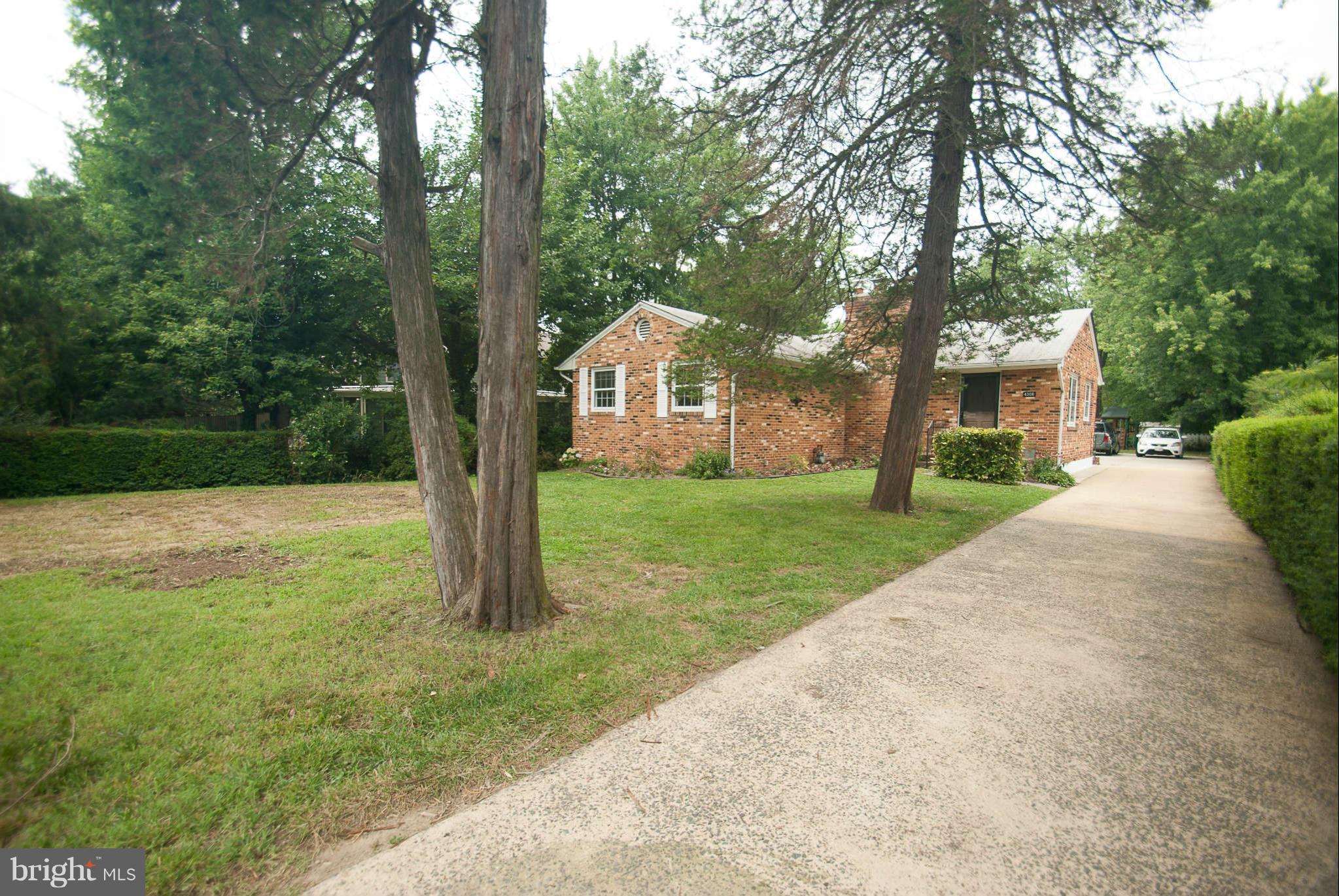 4308 Franconia Road Alexandria, VA 22310 - Photo 2 of 20 Front Exterior