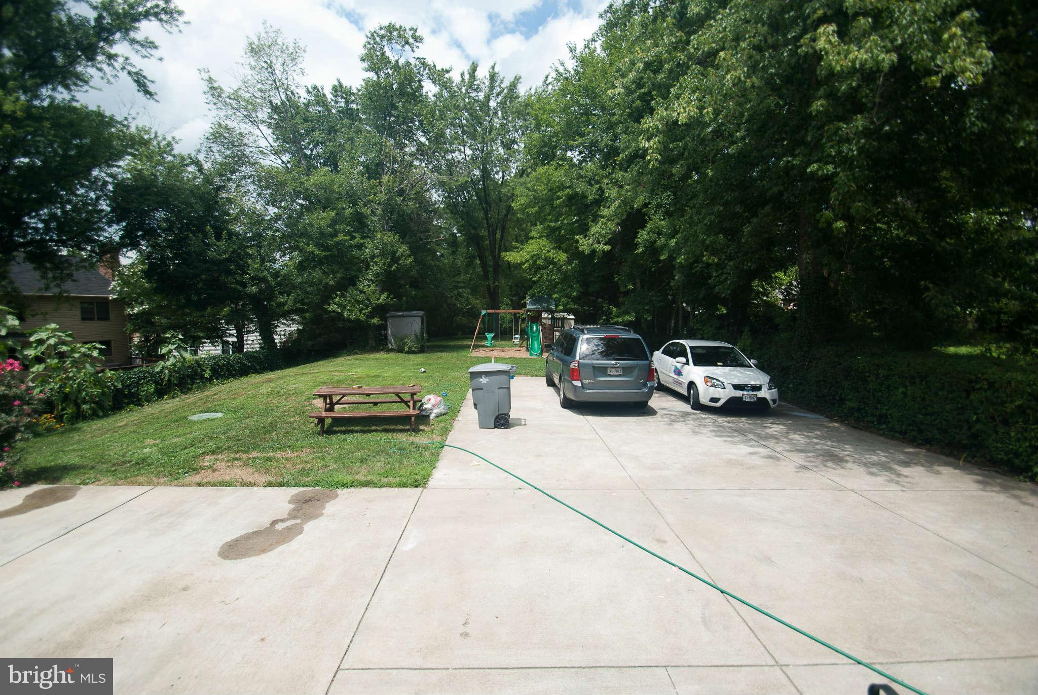4308 Franconia Road Alexandria, VA 22310 - Photo 19 of 20 Backyard