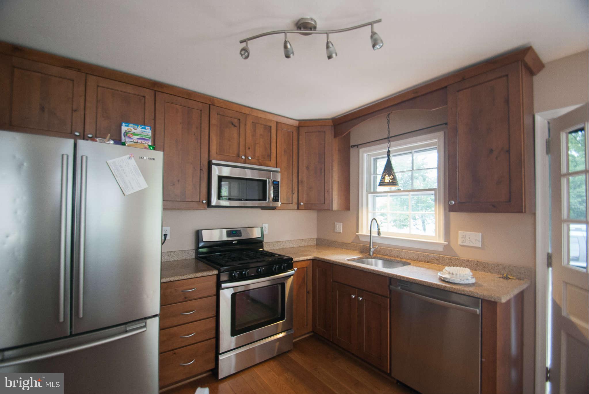 4308 Franconia Road Alexandria, VA 22310 - Photo 5 of 20 Kitchen