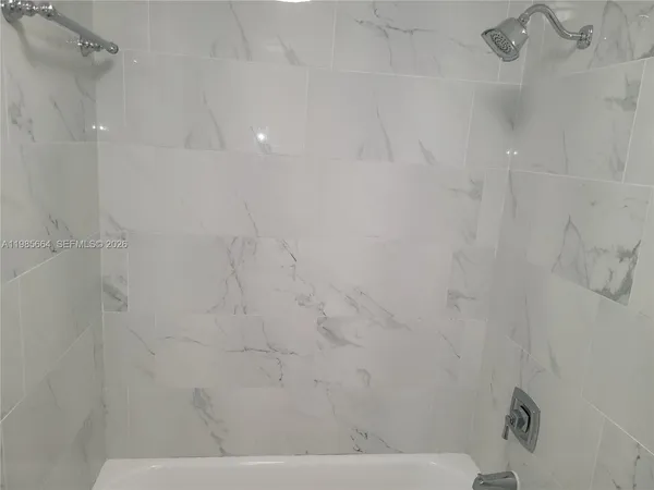 $3,195 | 14389 Kendale Lakes Circle, Unit 14389, Miami, FL 33183
