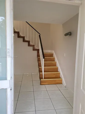 $3,195 | 14389 Kendale Lakes Circle, Unit 14389, Miami, FL 33183