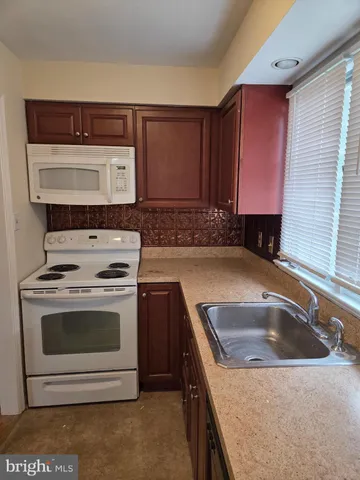 $1,895 | 50 West Marshall Street, Unit I, West Chester, PA 19380