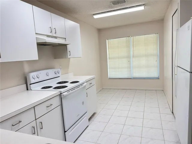 $2,000 | 3827 Doune Way, Clermont, FL 34711