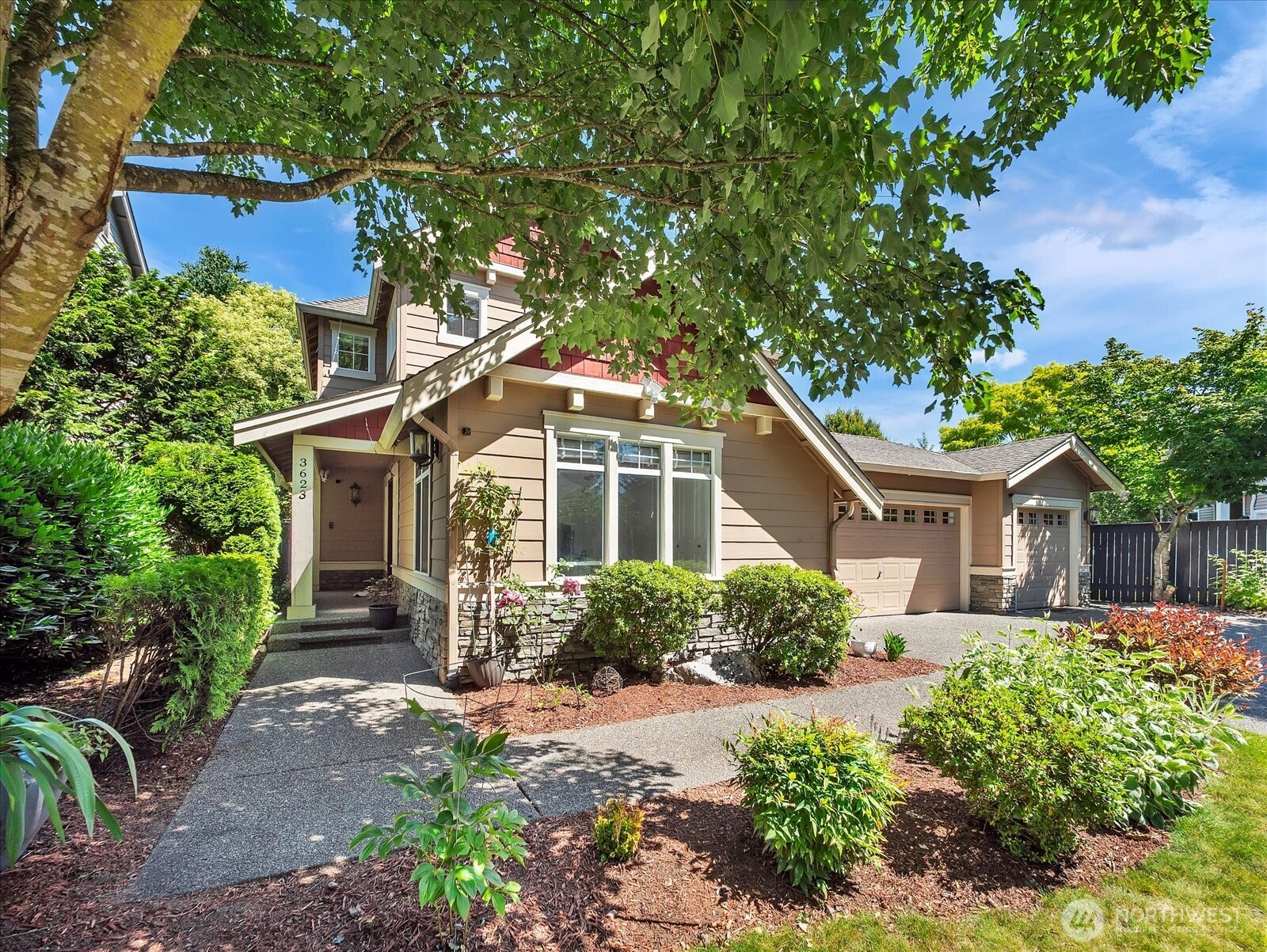 3623 152nd Place Southeast Bothell, WA 98012 - Photo 2 of 24