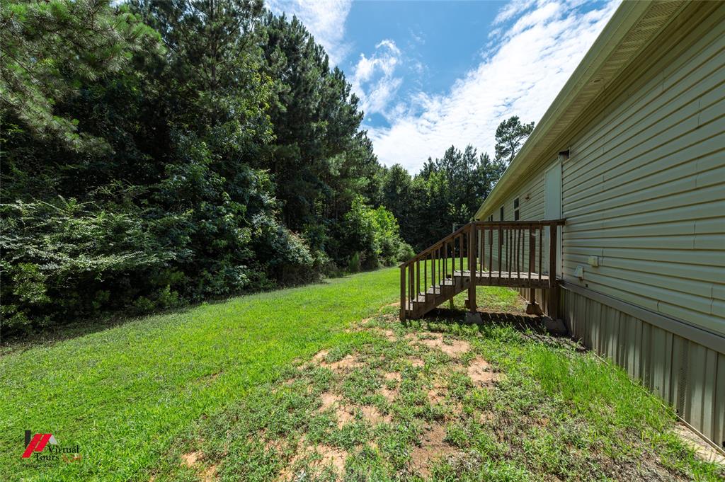 713 Cemetery Road Springhill, LA 71075 - Photo 5 of 39
