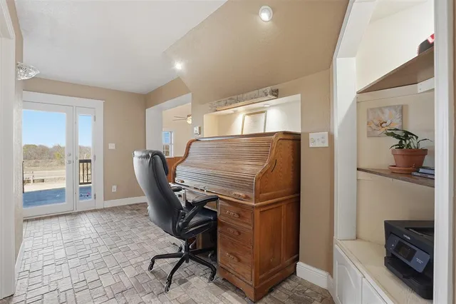 $599,999 | 5824 Sky Road, Joshua, TX 76058