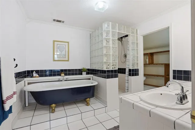 $599,999 | 5824 Sky Road, Joshua, TX 76058