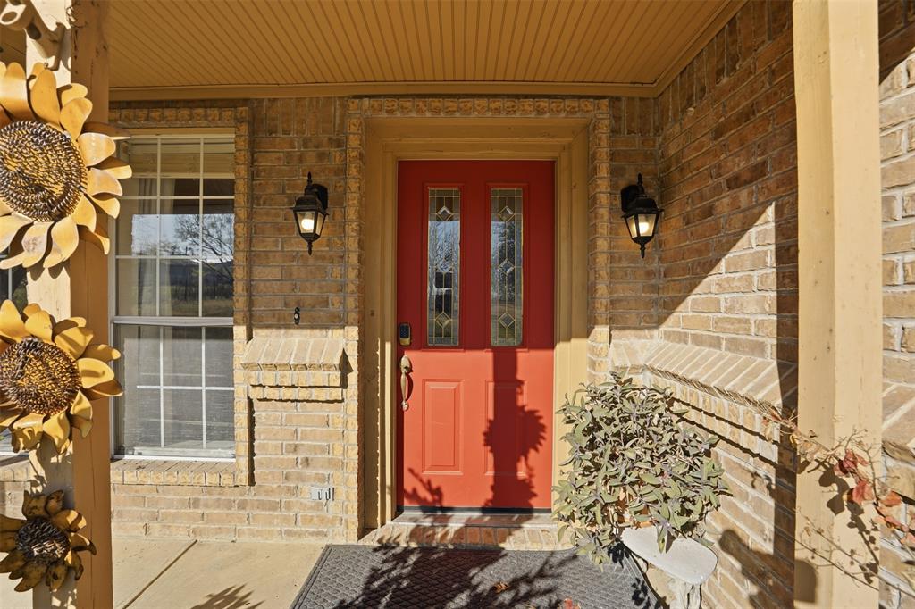 5824 Sky Road Joshua, TX 76058 - Photo 8 of 40