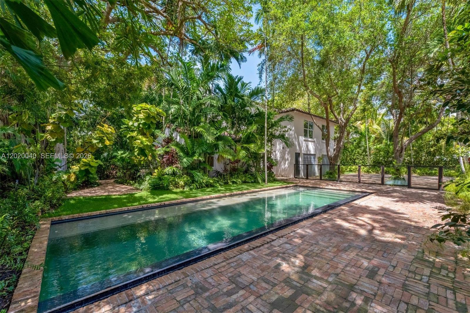 5812 Alton Road Miami Beach, FL 33140 - Photo 5 of 43