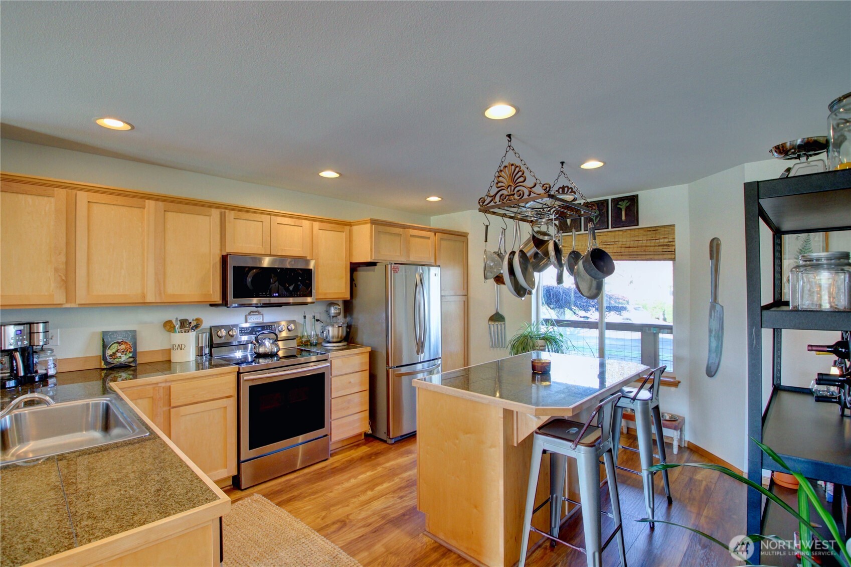 988 Homestead Drive Burlington, WA 98233 - Photo 14 of 39