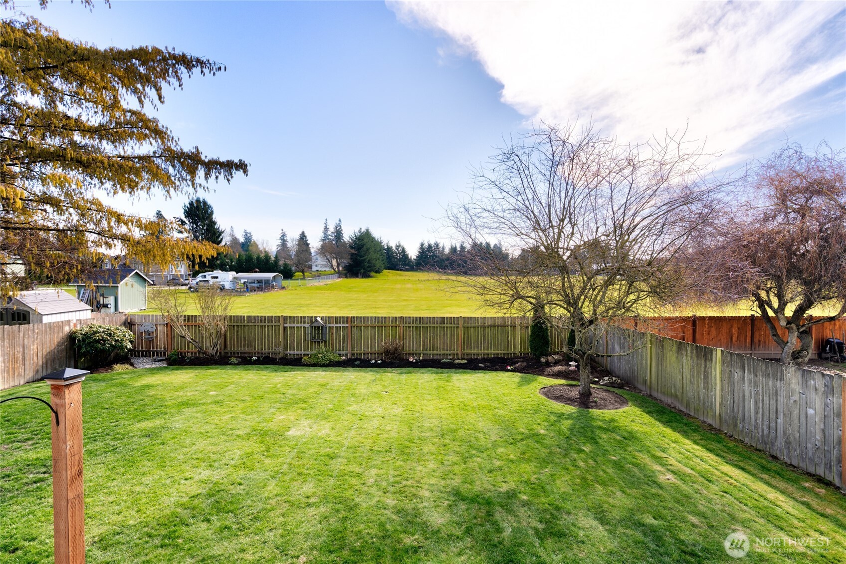 988 Homestead Drive Burlington, WA 98233 - Photo 3 of 39