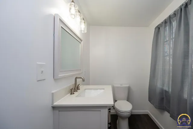 $178,000 | 1023 Southwest Taylor Street, Topeka, KS 66612